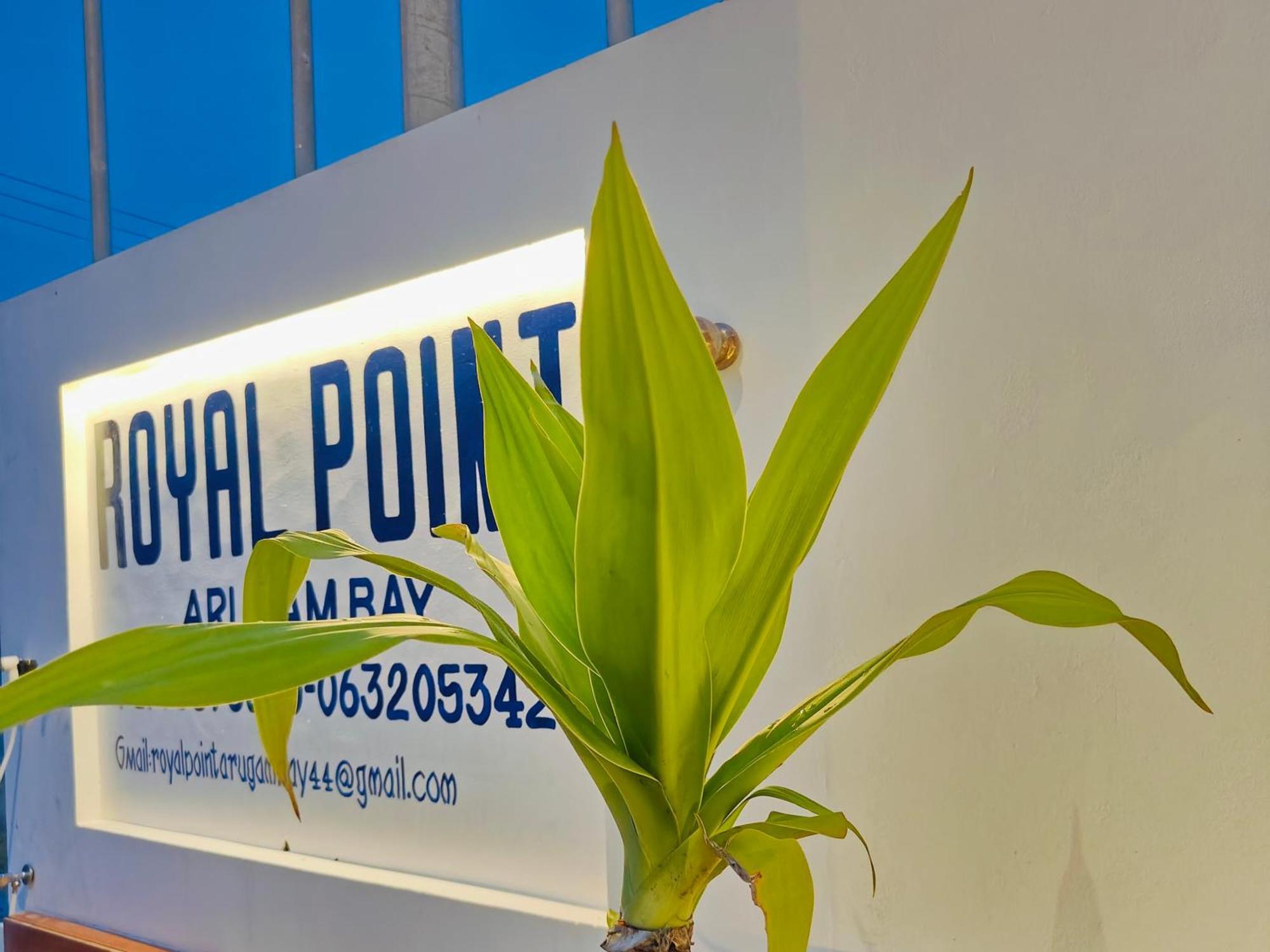 Royal Point Arugambay Hotel Arugam Bay Buitenkant foto