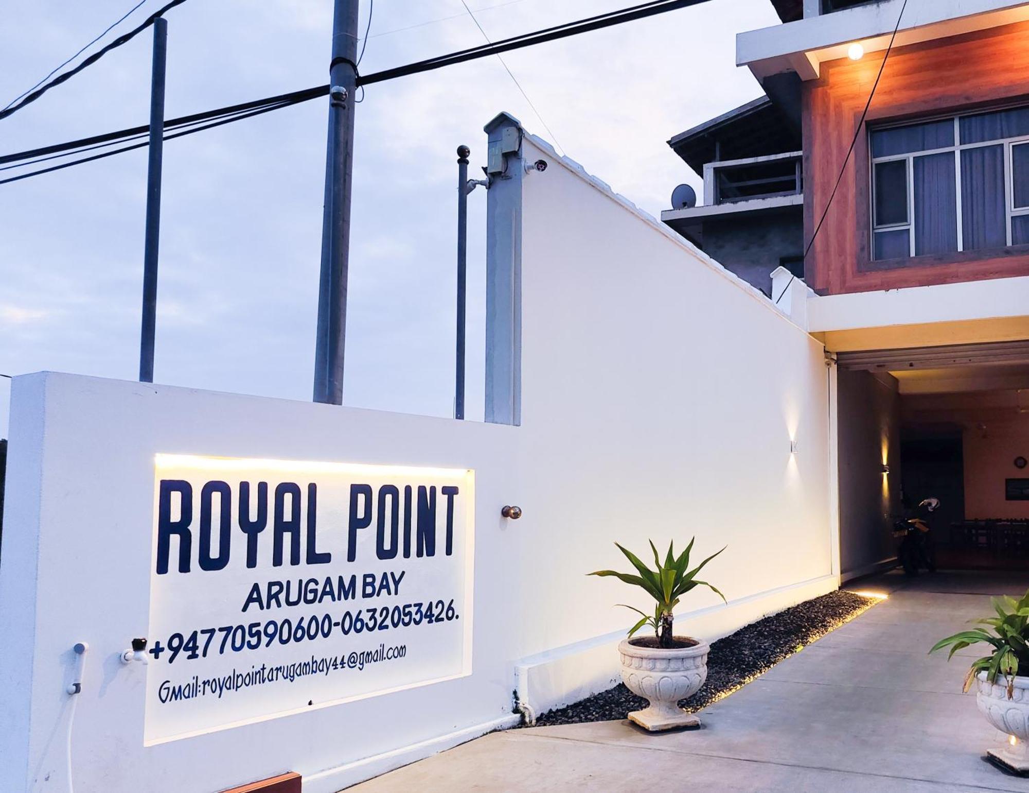 Royal Point Arugambay Hotel Arugam Bay Buitenkant foto