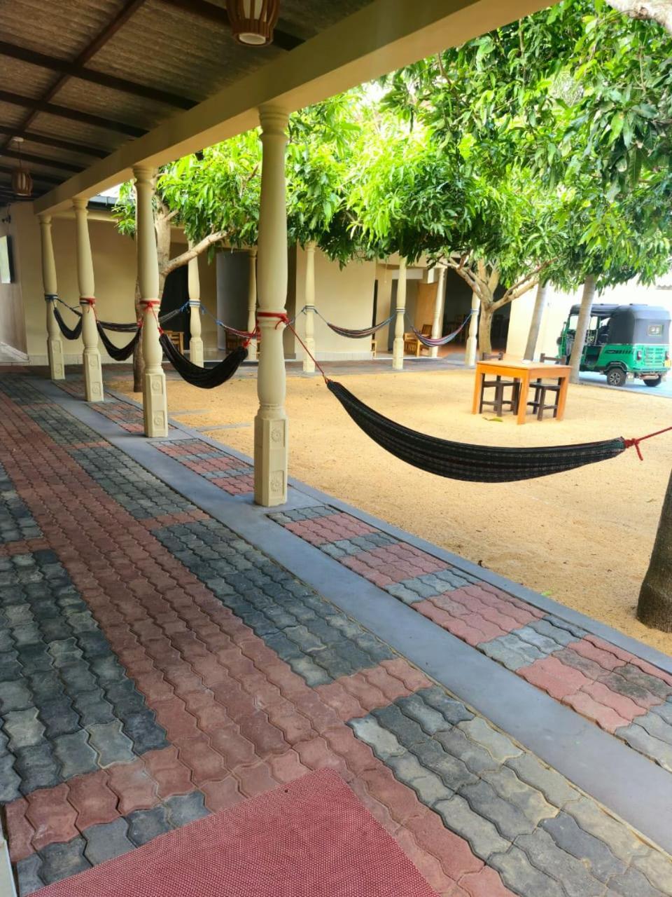 Royal Point Arugambay Hotel Arugam Bay Buitenkant foto